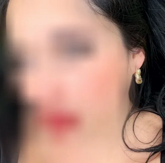 Emanuela, 37 anni