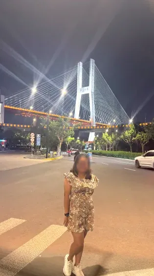 Nicoleta, 34 anni